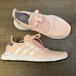 Adidas swift run